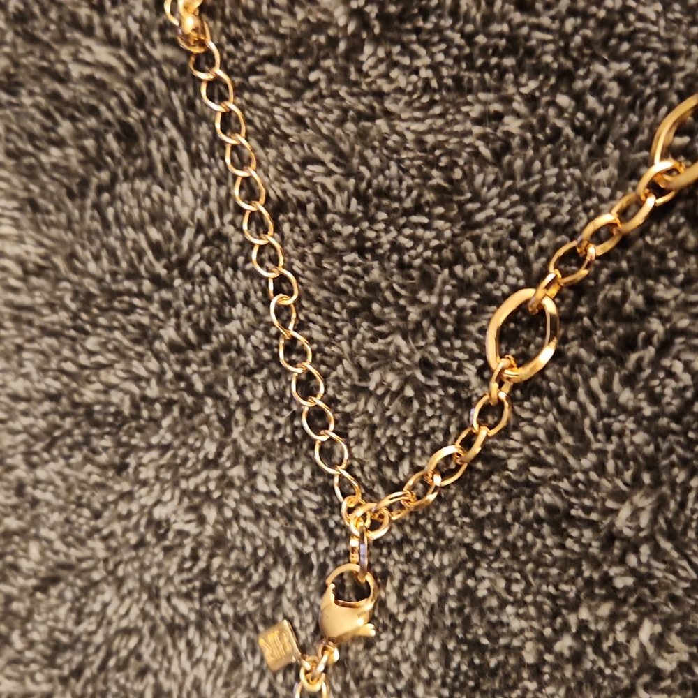Banana Republic Gold Chain Necklace - Picture 8 of 9